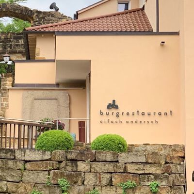 Entdecken Sie Staufenecker Klassiker und schwäbische traditionelle Gerichte.