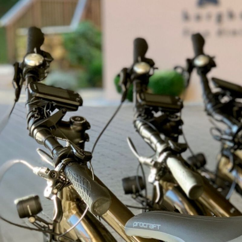 E-Bike rund um das Burghotel Staufeneck.