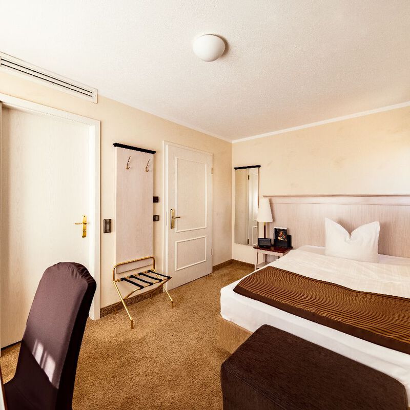 Classic Einzelzimmer im Burghotel Staufeneck.