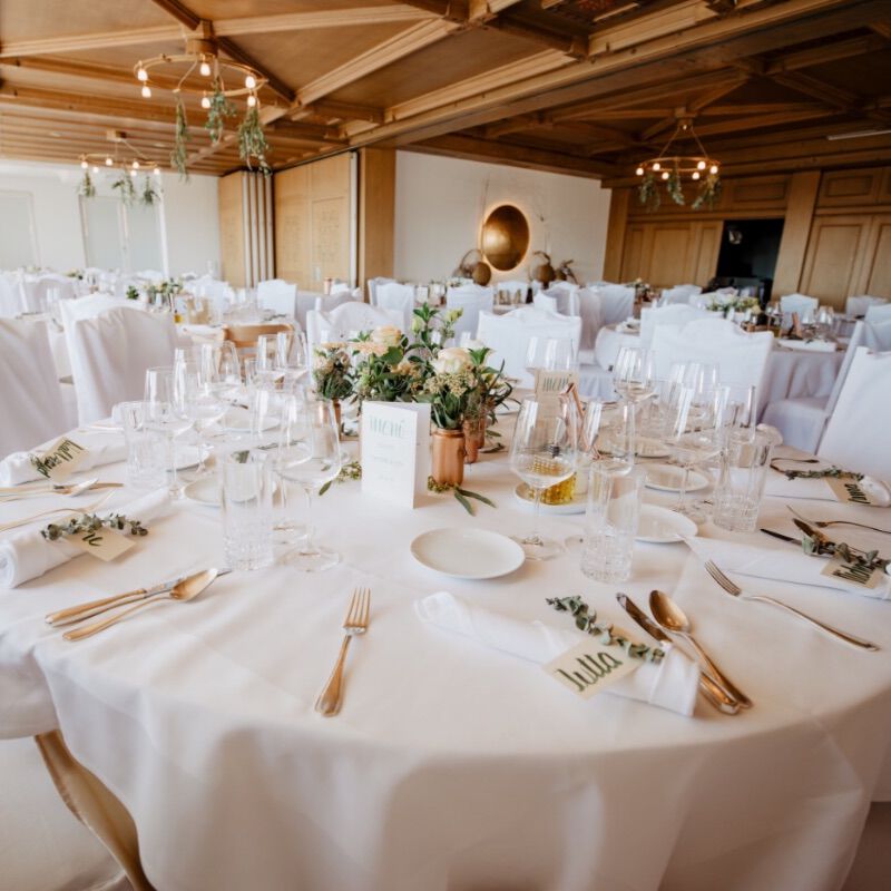 Feiern im Bankettsaal mit bis zu 140 Personen.